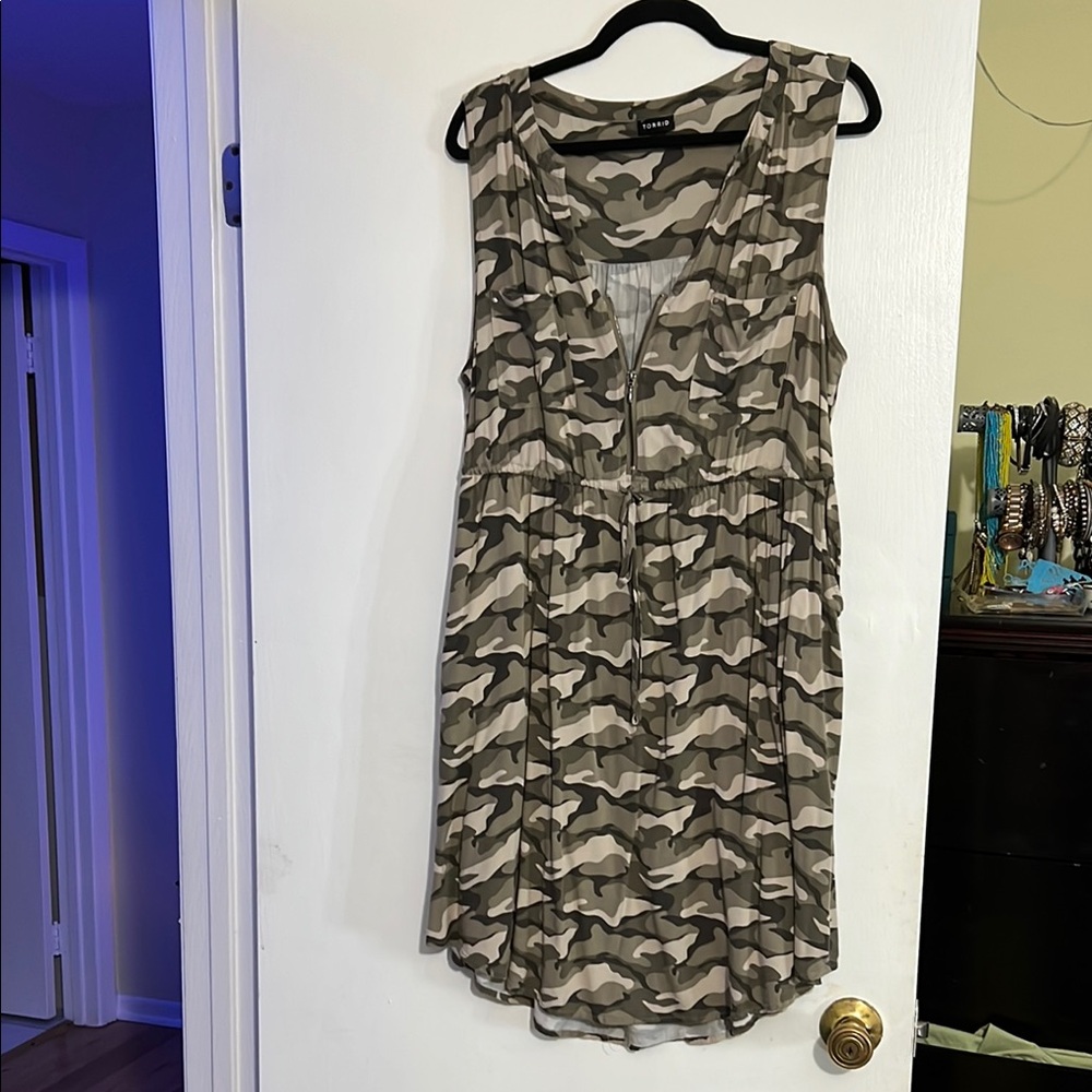 Camo Sleeveless Top